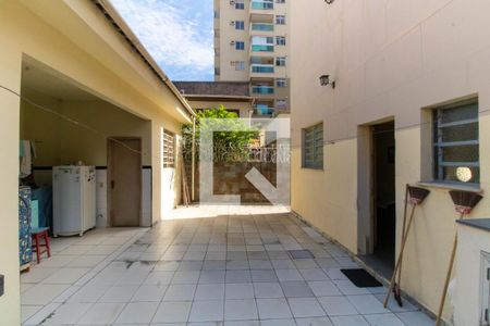 Casa para alugar com 230m², 6 quartos e 4 vagas Casa para alugar com 230m², 6 quartos e 4 vagasÁrea de Serviço
