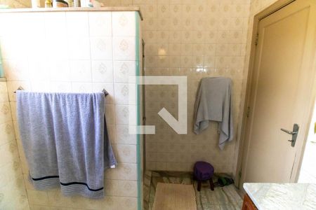 Casa para alugar com 230m², 6 quartos e 4 vagas Casa para alugar com 230m², 6 quartos e 4 vagasBanheiro Social