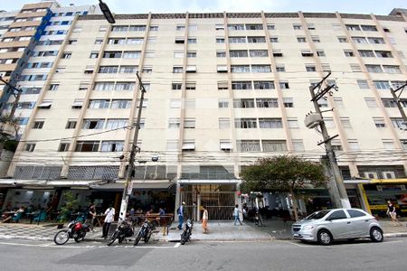 Apartamento à venda com 65m², 2 quartos e sem vaga Apartamento à venda com 65m², 2 quartos e sem vagaFachada