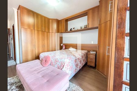 Casa à venda com 165m², 3 quartos e 4 vagasSuíte