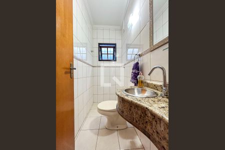 Casa à venda com 165m², 3 quartos e 4 vagasLavabo