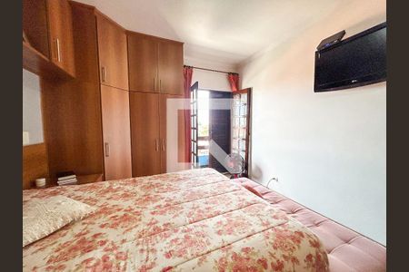 Casa à venda com 165m², 3 quartos e 4 vagasSuíte