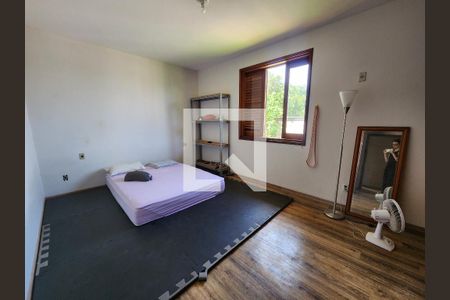 Casa à venda com 690m², 6 quartos e 3 vagasSuíte 1