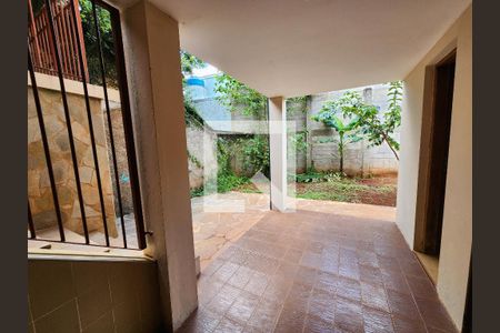 Casa à venda com 690m², 6 quartos e 3 vagasQuintal