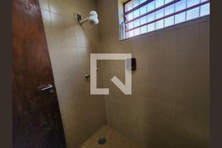 Casa à venda com 690m², 6 quartos e 3 vagasBanheiro 3