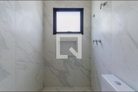 Casa para alugar com 216m², 3 quartos e 3 vagas Casa para alugar com 216m², 3 quartos e 3 vagasBanheiro da Suíte 3