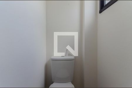 Casa para alugar com 216m², 3 quartos e 3 vagas Casa para alugar com 216m², 3 quartos e 3 vagasBanheiro de serviço