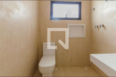 Casa para alugar com 216m², 3 quartos e 3 vagas Casa para alugar com 216m², 3 quartos e 3 vagasBanheiro da Suíte 1