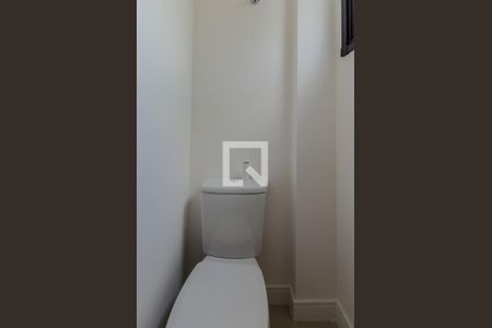 Casa para alugar com 216m², 3 quartos e 3 vagas Casa para alugar com 216m², 3 quartos e 3 vagasBanheiro de serviço