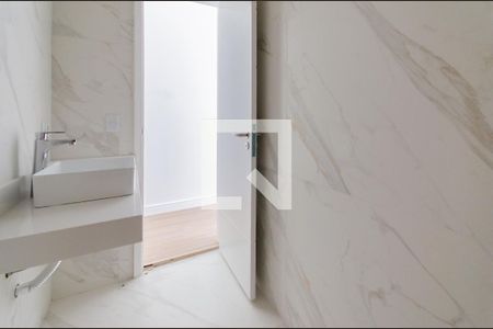 Casa para alugar com 216m², 3 quartos e 3 vagas Casa para alugar com 216m², 3 quartos e 3 vagasBanheiro da Suíte 2