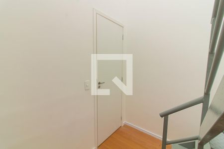 Apartamento para alugar com 93m², 1 quarto e sem vaga Apartamento para alugar com 93m², 1 quarto e sem vagaEscada