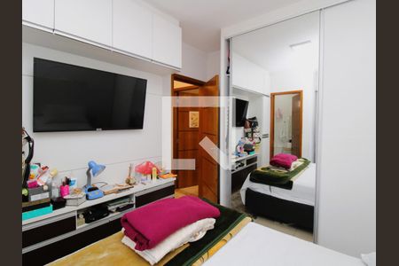 Casa de condomínio à venda com 68m², 2 quartos e 2 vagasSuíte 1