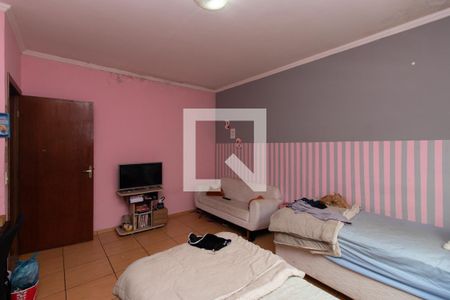 Quarto 1 de casa à venda com 3 quartos, 300m² em Vila Nivi, São Paulo