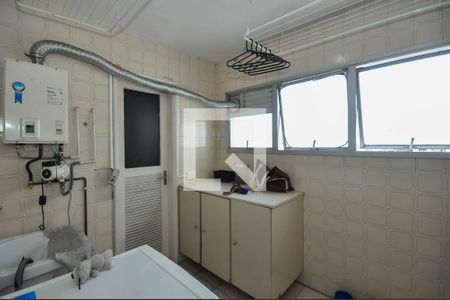 Apartamento à venda com 117m², 2 quartos e 2 vagasÁrea de Serviço