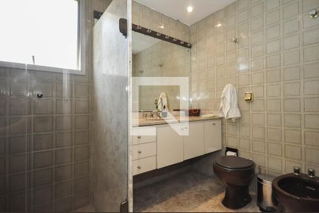 Apartamento à venda com 117m², 2 quartos e 2 vagasBanheiro