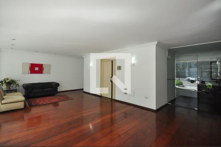 Apartamento à venda com 117m², 2 quartos e 2 vagasHall Social