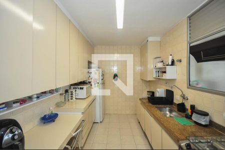 Apartamento à venda com 117m², 2 quartos e 2 vagasCozinha