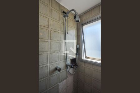 Apartamento à venda com 117m², 2 quartos e 2 vagasChuveiro do Banheiro