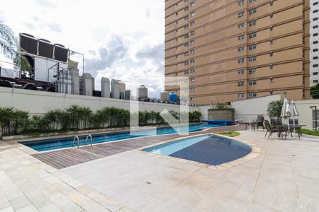 Apartamento à venda com 70m², 2 quartos e 2 vagasÁrea comum - Piscina