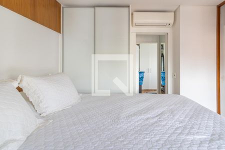Apartamento à venda com 70m², 2 quartos e 2 vagasQuarto Suíte