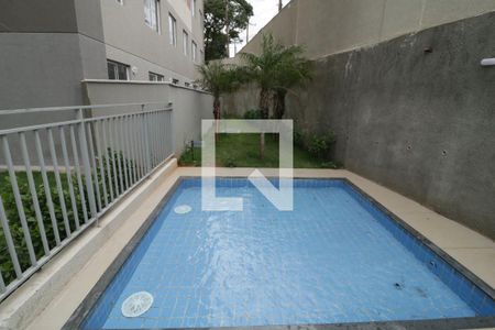 Apartamento à venda com 35m², 2 quartos e sem vagaÁrea comum - Piscina
