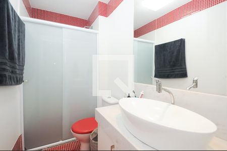 Apartamento à venda com 80m², 2 quartos e 1 vaga Apartamento à venda com 80m², 2 quartos e 1 vagaBanheiro Social