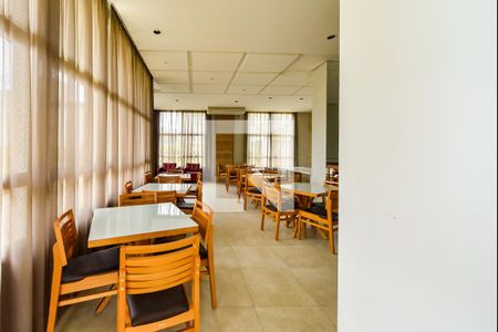 Apartamento à venda com 80m², 2 quartos e 1 vaga Apartamento à venda com 80m², 2 quartos e 1 vagaÁrea comum - Salão de festas