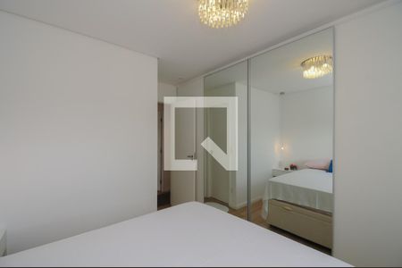 Apartamento à venda com 80m², 2 quartos e 1 vaga Apartamento à venda com 80m², 2 quartos e 1 vagaSuíte