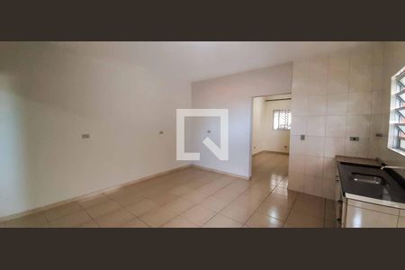 Casa para alugar com 70m², 1 quarto e sem vaga Casa para alugar com 70m², 1 quarto e sem vagaCozinha