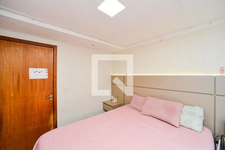 Casa de condomínio à venda com 108m², 3 quartos e 2 vagas Casa de condomínio à venda com 108m², 3 quartos e 2 vagasSuíte