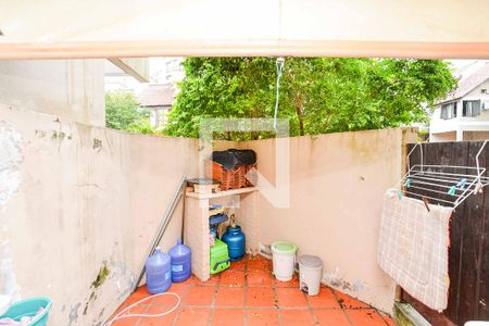 Casa de condomínio à venda com 108m², 3 quartos e 2 vagas Casa de condomínio à venda com 108m², 3 quartos e 2 vagasÁrea de Serviço