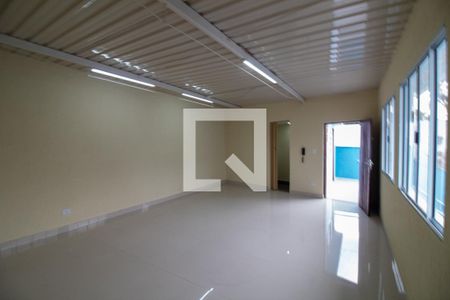 Casa à venda com 249m², 3 quartos e 4 vagas Casa à venda com 249m², 3 quartos e 4 vagasEscritório