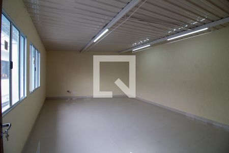 Casa à venda com 249m², 3 quartos e 4 vagas Casa à venda com 249m², 3 quartos e 4 vagasEscritório