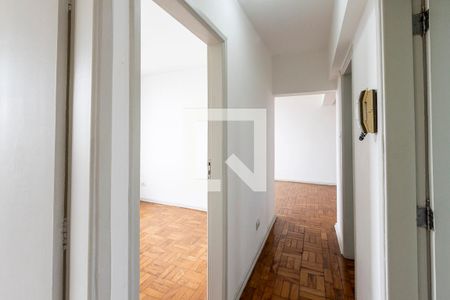 Corredor de apartamento para alugar com 2 quartos, 85m² em Sumarezinho, São Paulo