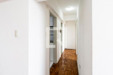 Corredor de apartamento para alugar com 2 quartos, 85m² em Sumarezinho, São Paulo