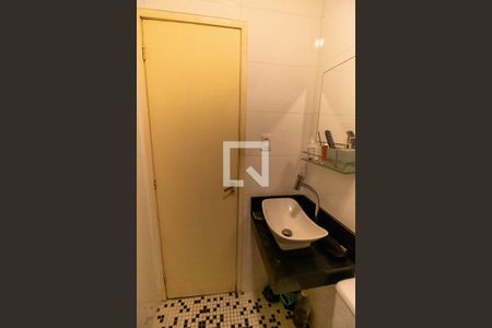 Apartamento à venda com 110m², 3 quartos e 1 vaga Apartamento à venda com 110m², 3 quartos e 1 vagaBanheiro Social 2