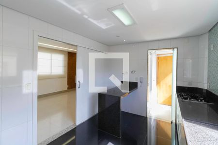 Apartamento à venda com 262m², 4 quartos e 3 vagasCozinha