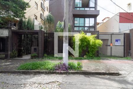 Apartamento à venda com 262m², 4 quartos e 3 vagasFachada