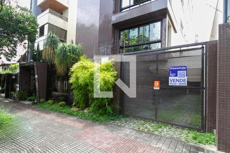 Apartamento à venda com 262m², 4 quartos e 3 vagasFachada