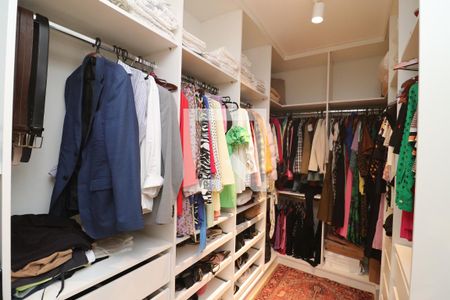 Apartamento à venda com 200m², 3 quartos e 2 vagasCloset da suíte
