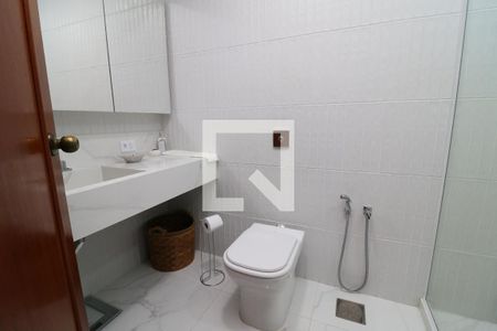 Apartamento à venda com 200m², 3 quartos e 2 vagasBanheiro Social