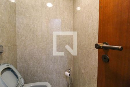 Apartamento à venda com 275m², 5 quartos e 4 vagasBanheiro da Suíte 2