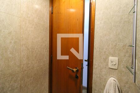 Apartamento à venda com 275m², 5 quartos e 4 vagasBanheiro da Suíte 2