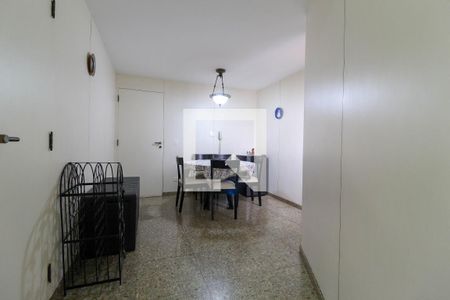 Apartamento à venda com 275m², 5 quartos e 4 vagasCozinha