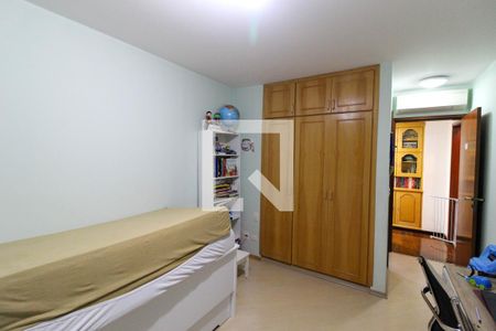 Apartamento à venda com 275m², 5 quartos e 4 vagasSuíte 3