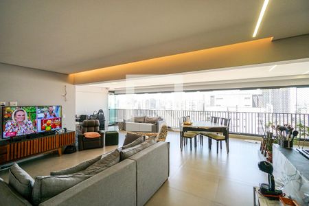 Apartamento à venda com 164m², 3 quartos e 3 vagas Apartamento à venda com 164m², 3 quartos e 3 vagasSala e cozinha