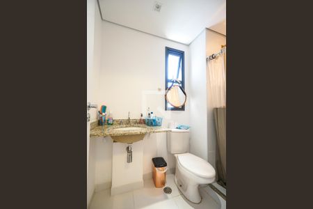 Apartamento à venda com 164m², 3 quartos e 3 vagas Apartamento à venda com 164m², 3 quartos e 3 vagasBanheiro da suíte 02