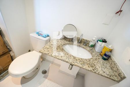 Apartamento à venda com 164m², 3 quartos e 3 vagas Apartamento à venda com 164m², 3 quartos e 3 vagasBanheiro da suíte 01