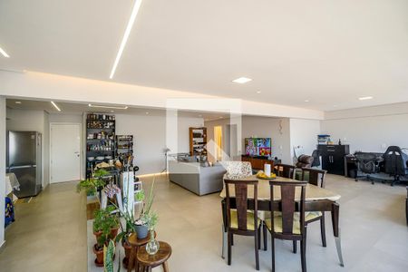 Apartamento à venda com 164m², 3 quartos e 3 vagas Apartamento à venda com 164m², 3 quartos e 3 vagasSala e cozinha