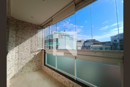 Apartamento para alugar com 70m², 2 quartos e sem vagaVaranda